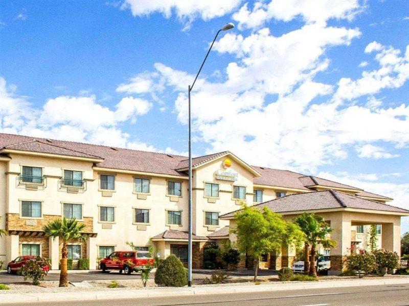 Comfort Inn And Suites Yuma I-8 Екстериор снимка