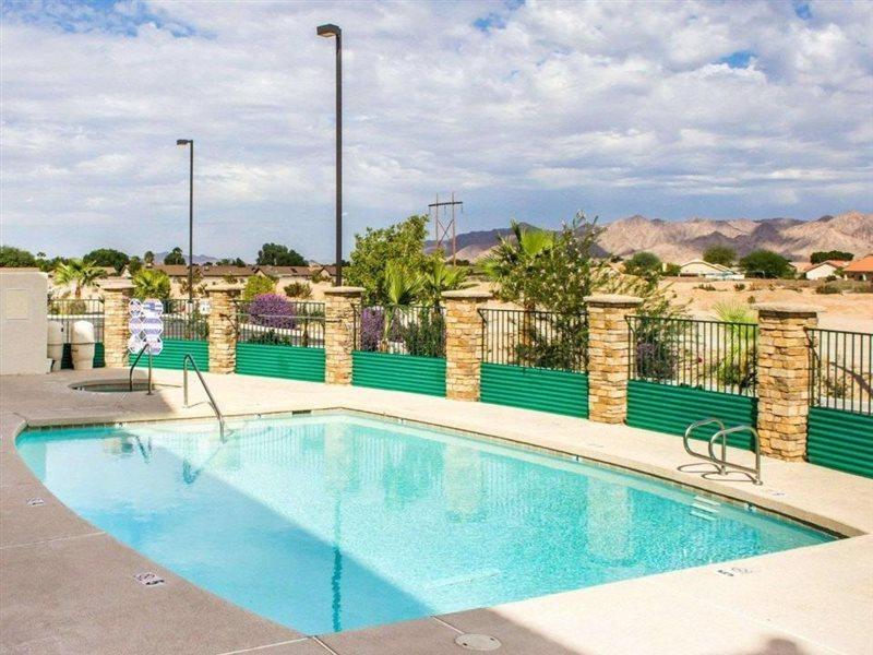 Comfort Inn And Suites Yuma I-8 Екстериор снимка