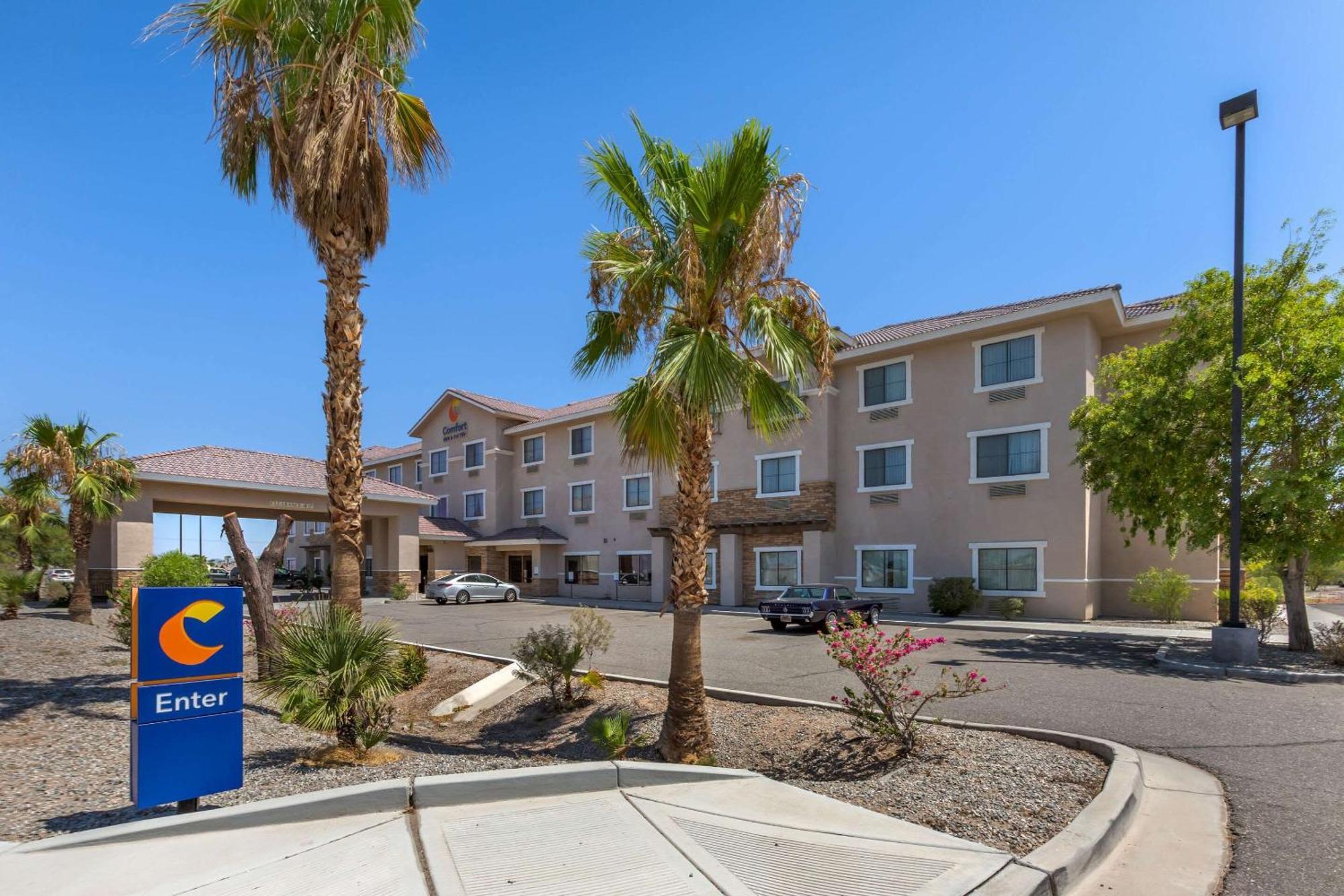 Comfort Inn And Suites Yuma I-8 Екстериор снимка